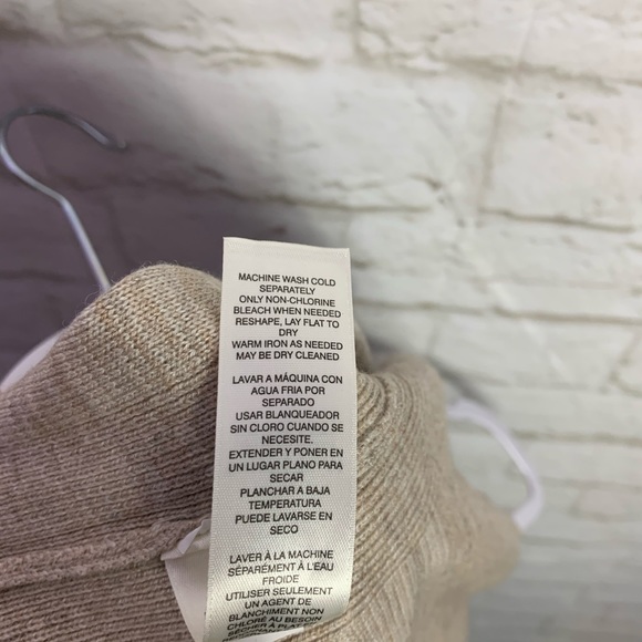 WHBM Draped Ombré Open Side Soft Shawl Sweater - Picture 8 of 8